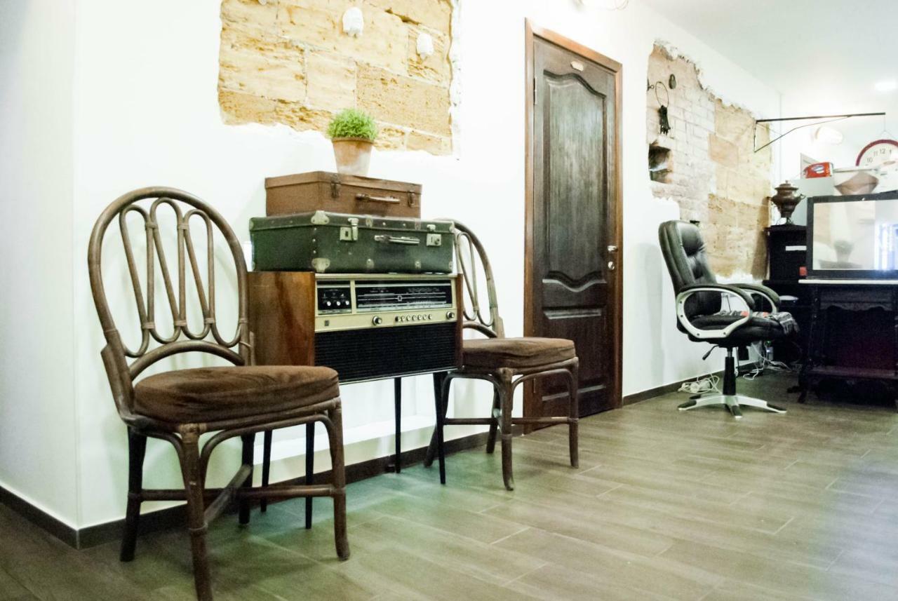Hostel Uyutniy Dvorik Odessa Eksteriør billede